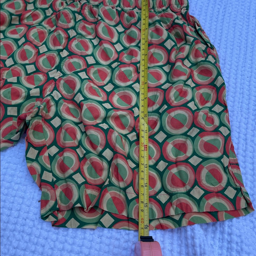 Lacoste for Ricky Regal Men’s Multicolor Geometric Shorts - Picture 9 of 10
